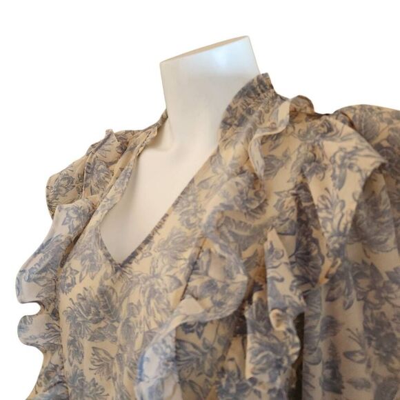 Express women's small blue floral Victorian ruffle long sleeve NWT blouse - Picture 2 of 5